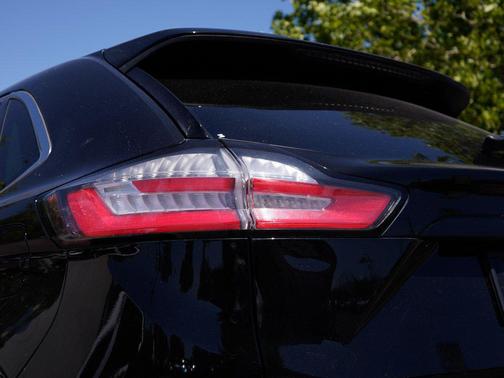 AGATE BLACK METALLIC 2022 Ford Edge SEL