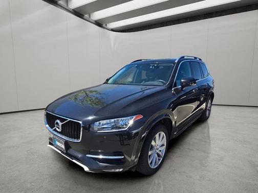 Black 2016 Volvo XC90 T6 Momentum