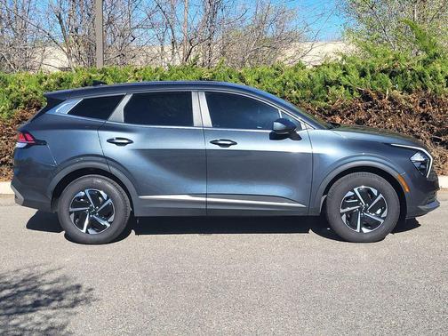 2023 Kia Sportage Hybrid LX