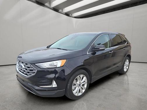 AGATE BLACK METALLIC 2022 Ford Edge Titanium
