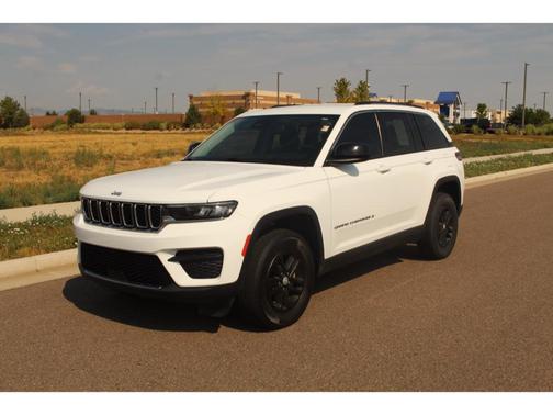 2022 Jeep Grand Cherokee Laredo