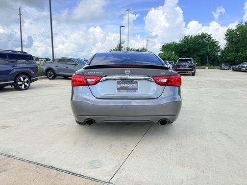 Gun Metallic 2016 Nissan Maxima 3.5 SR