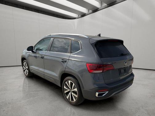 Gray 2023 Volkswagen Taos 1.5T SE