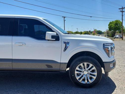 STAR WHITE METALLIC TRICOAT 2025 Ford F-150 King Ranch