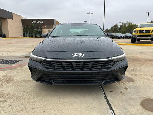 2025 Hyundai ELANTRA HEV SEL Sport