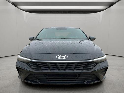 2025 Hyundai ELANTRA HEV SEL Sport