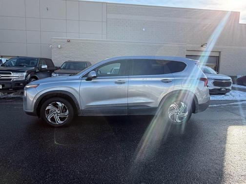 2023 Hyundai SANTA FE SE