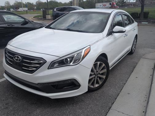 Quartz White Pearl 2017 Hyundai SONATA Limited