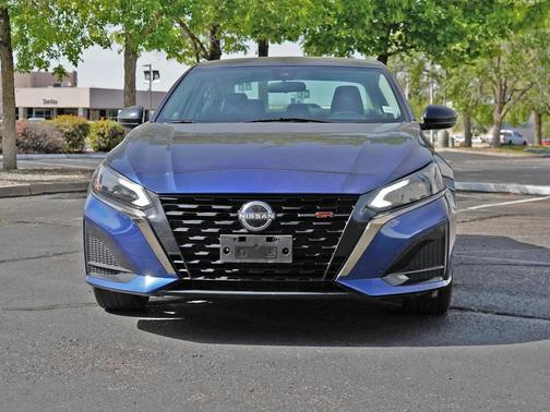Deep Blue Pearl 2024 Nissan Altima SR FWD