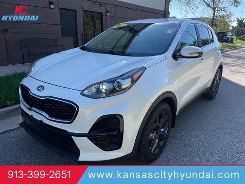 2022 Kia Sportage LX