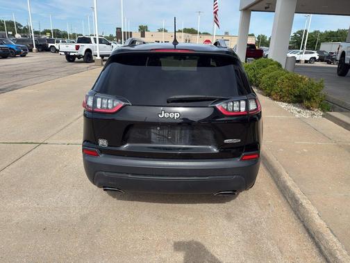 Diamond Black Crystal Pearlcoat 2019 Jeep Cherokee Latitude Plus