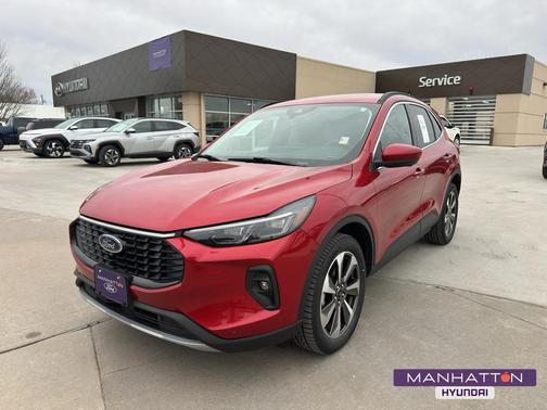 2024 Ford Escape Platinum