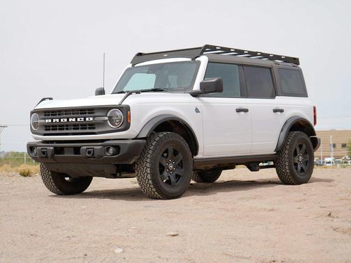 OXFORD WHITE 2024 Ford Bronco Black Diamond