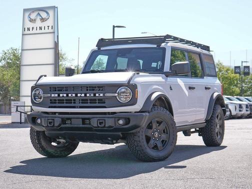 OXFORD WHITE 2024 Ford Bronco Black Diamond