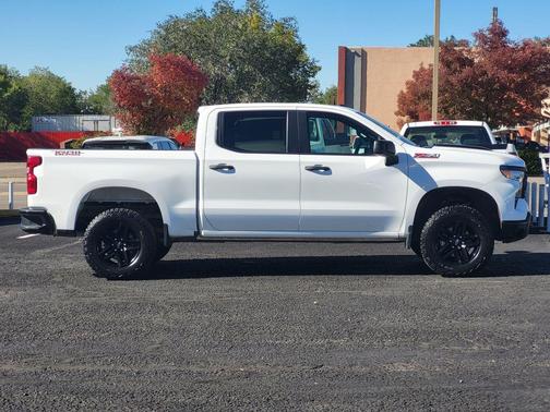 Summit White 2025 Chevrolet Silverado 1500 Custom Trail Boss