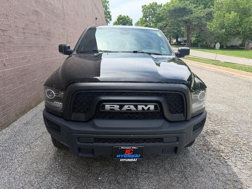 Diamond Black Crystal Pearl 2021 RAM 1500 Classic SLT