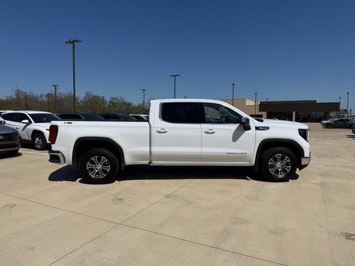 2024 GMC Sierra 1500 SLE