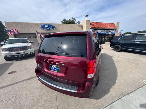 2017 Dodge Grand Caravan SE
