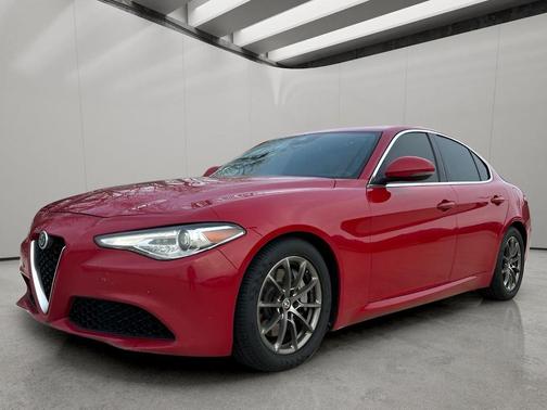 2020 Alfa Romeo Giulia Base