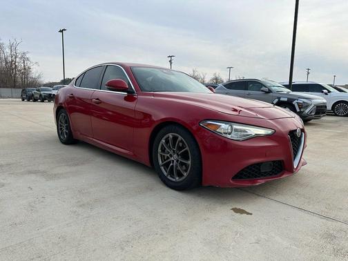 2020 Alfa Romeo Giulia Base