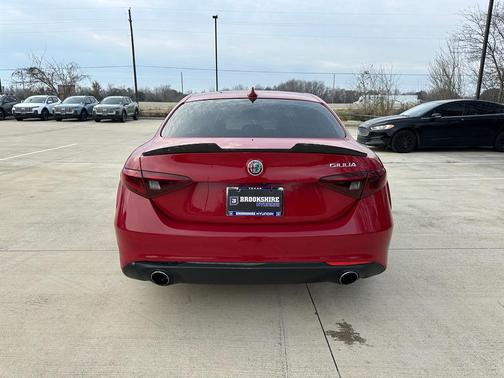 2020 Alfa Romeo Giulia Base