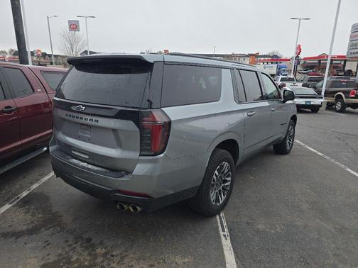 2025 Chevrolet Suburban 4WD Z71