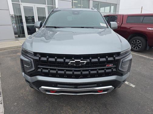 2025 Chevrolet Suburban 4WD Z71