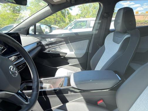 Pure Gray 2024 Volkswagen ID.4 Standard