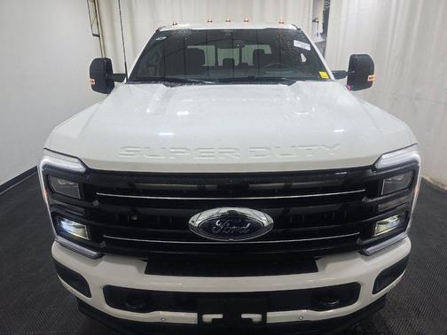 Star White Metallic Tri-Coat 2026 Ford F-250 Platinum