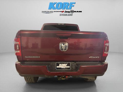 2020 RAM 2500 Laramie Crew Cab 4X4 6'4' Box