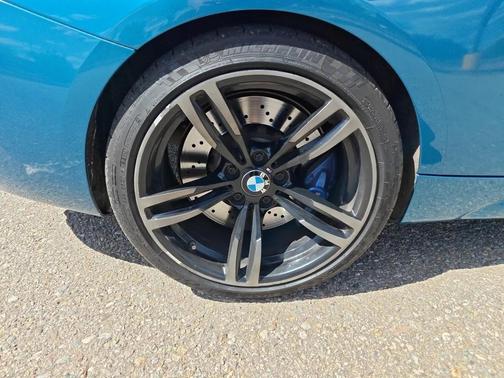 Long Beach Blue Metallic 2018 BMW M2 Base