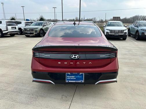 2025 Hyundai SONATA SEL