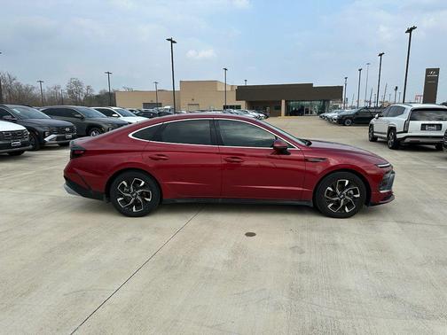 2025 Hyundai SONATA SEL