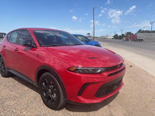 Hot Tamale 2024 Dodge Hornet R/T EAWD