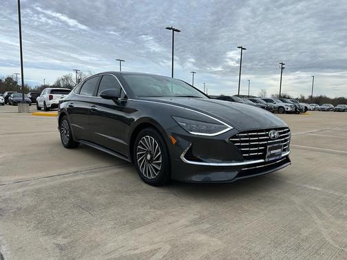 2023 Hyundai SONATA Hybrid SE