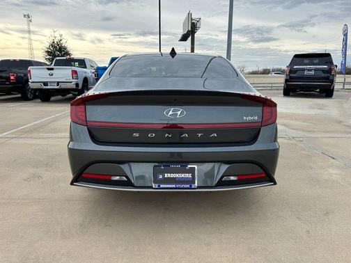 2023 Hyundai SONATA Hybrid SE
