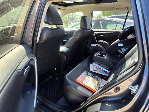 2019 Toyota RAV4 Hybrid Limited