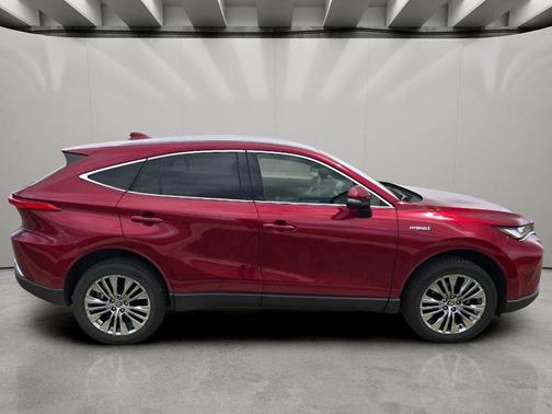 Ruby Flare Pearl 2021 Toyota Venza XLE
