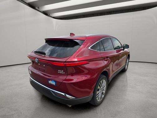 Ruby Flare Pearl 2021 Toyota Venza XLE