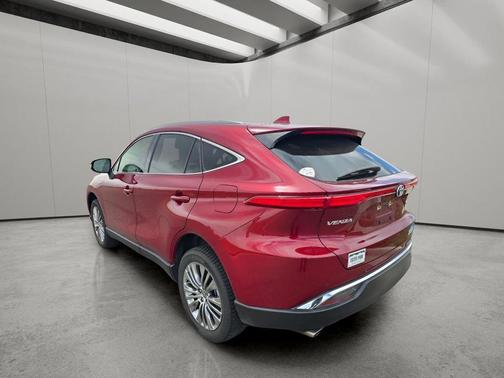 Ruby Flare Pearl 2021 Toyota Venza XLE