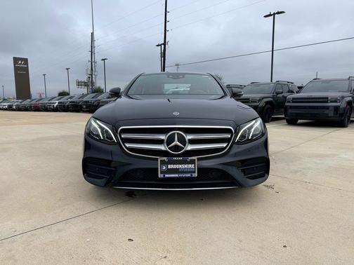 Obsidian Black Metallic 2019 Mercedes-Benz E-Class 4MATIC