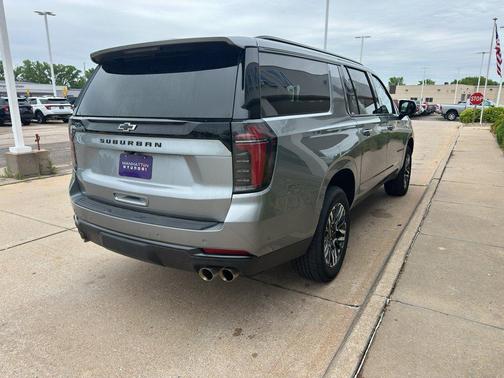 Sterling Gray Metallic 2025 Chevrolet Suburban 4WD Z71