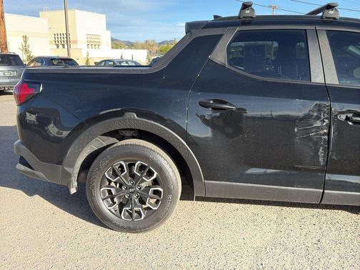 Phantom Black 2023 Hyundai SANTA CRUZ SEL