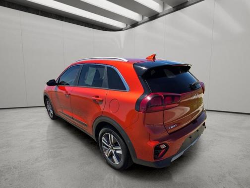 Solar Orange 2022 Kia Niro LXS