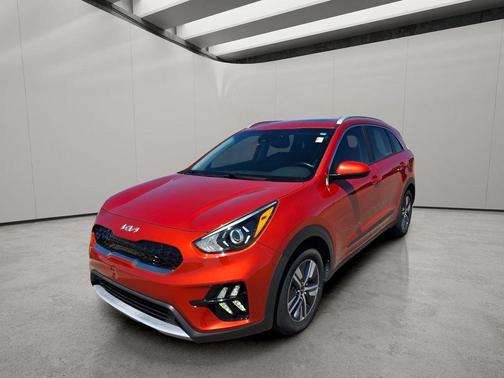 Solar Orange 2022 Kia Niro LXS