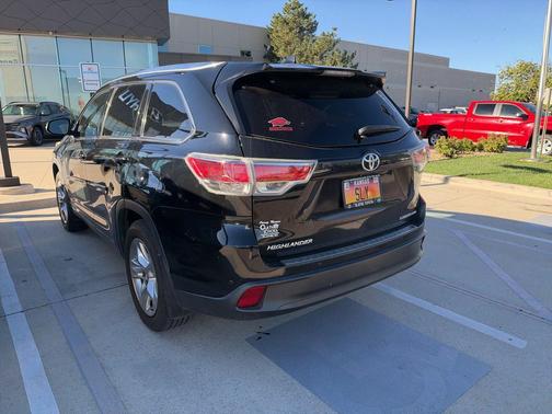 Attitude Black Metallic 2014 Toyota Highlander Limited Platinum