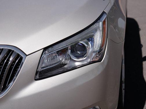 Champagne Silver Metallic 2015 Buick LaCrosse Premium I
