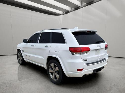 Bright White Clearcoat 2015 Jeep Grand Cherokee Overland