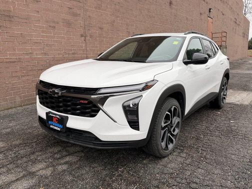 2025 Chevrolet Trax FWD 2RS