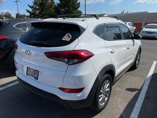 2017 Hyundai TUCSON SE